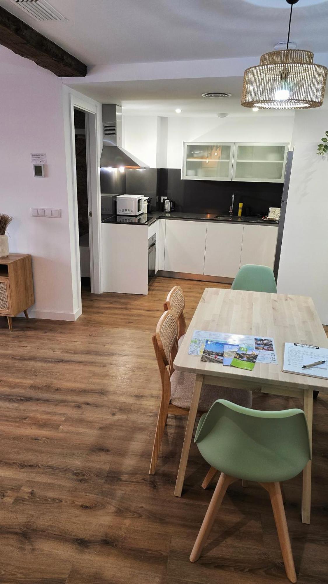 Almada - Calle Alfonso - Plaza Sas Apartment
