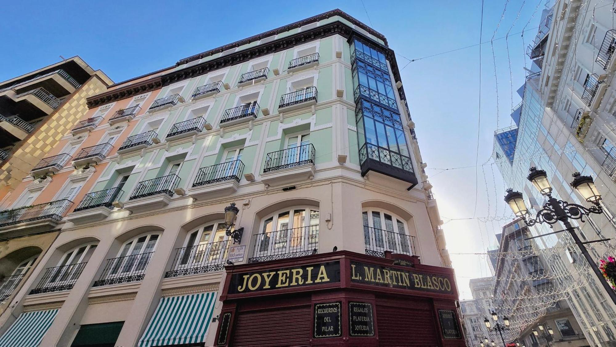 Almada - Calle Alfonso - Plaza Sas Apartment *